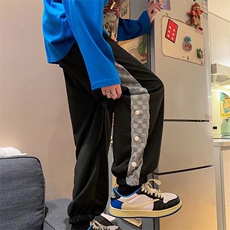 灰色