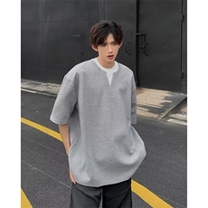 灰色