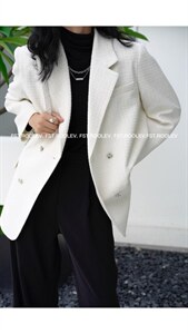 腋下包小香风西服图片