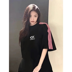 抖音得物品质二开240克宽松纯棉美式潮牌印花三条杠中性风短袖T恤，男装T恤，电商A486