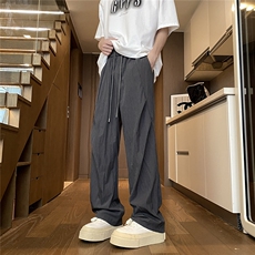 深灰色