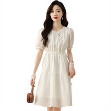 淑女盘扣超仙白色连衣裙女2022夏季收腰显瘦法式泡泡袖减龄裙子，女装连衣裙，韩蔻秀