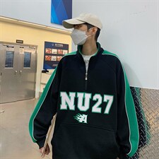黑色
