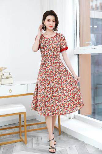 现货～新款小碎花连衣裙，女装连衣裙，欧雅斯丹·尔