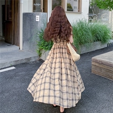 法式复古格纹无袖连衣裙女2025夏季新款度假风气质减龄显瘦背心裙，女装连衣裙，2C167