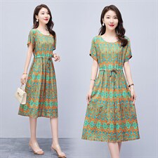 连衣裙2022年夏季潮流舒适简约时尚中长款圆领碎花，女装连衣裙，贵人树