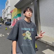 深灰色