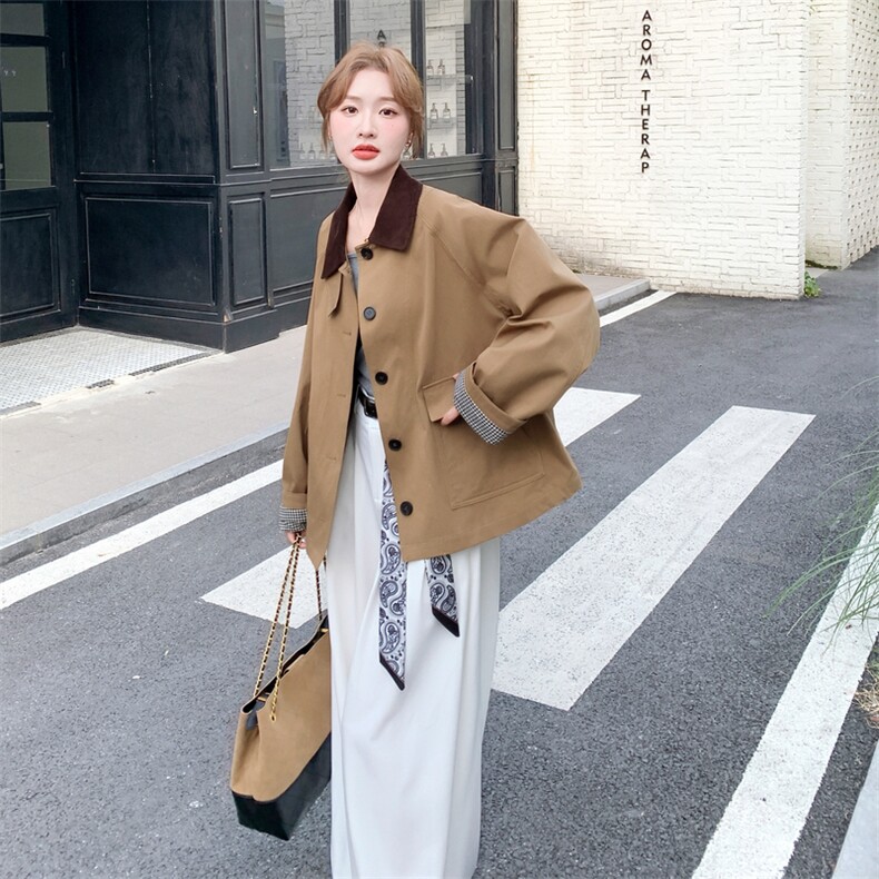 卡其色短款风衣女2025秋季新款拼接设计感翻领巴恩风工装休闲外套,女装风衣,2C198