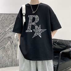 黑色