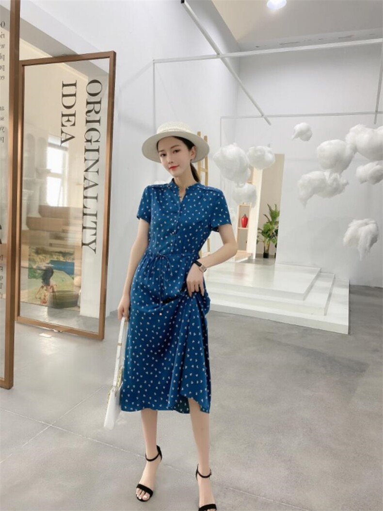 【现货】夏季新款碎花修身显瘦香云纱连衣裙，女装连衣裙，名怡