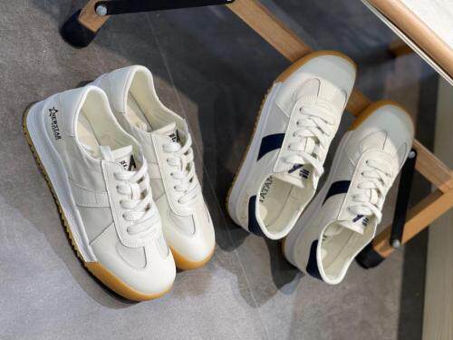 2021新款韩版时尚休闲百搭真皮软底休闲鞋，其它，她他麦