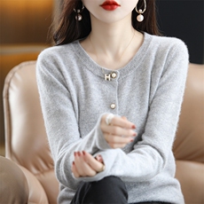 韩版修身显瘦羊毛开衫女冬季新款百搭保暖时尚外套，女装羊毛衫，暖钟情羊绒