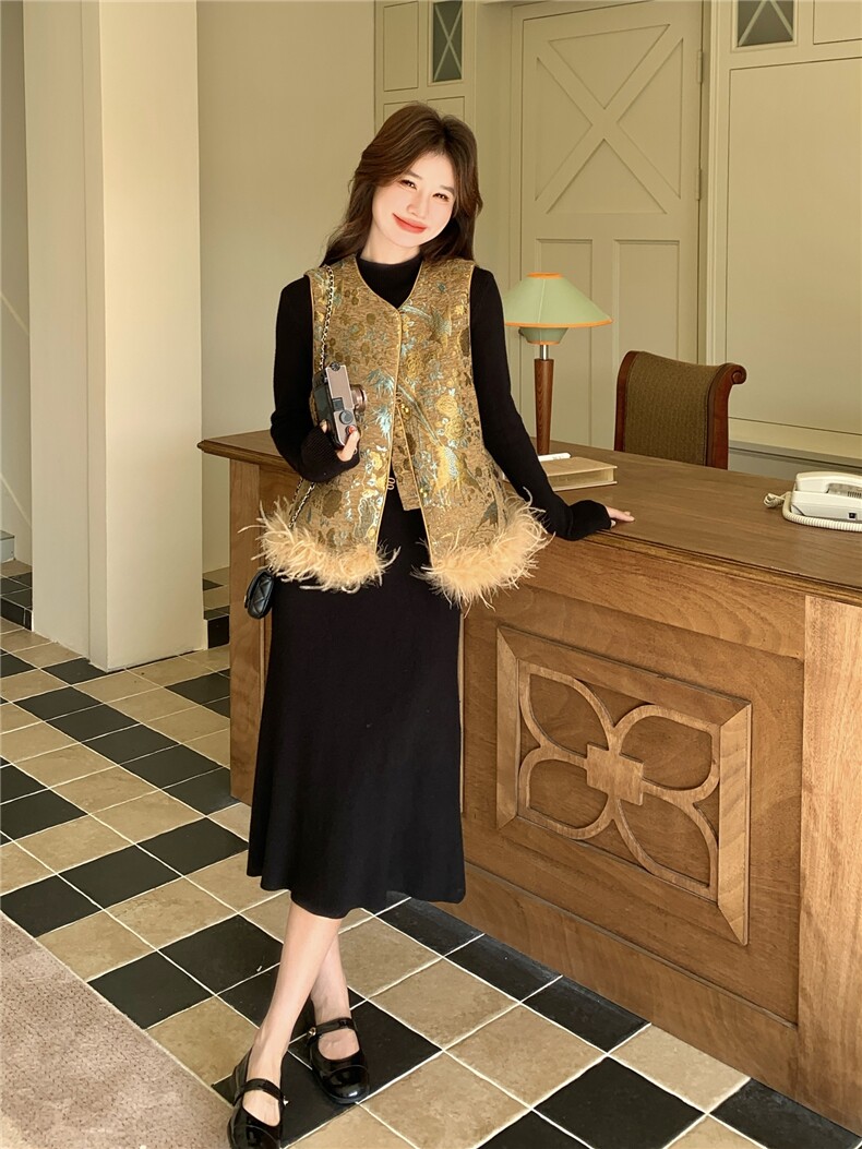 2026年新中式加棉雪尼尔绒质感提花纹理可拆卸毛条马甲两件套,女装套装/套裙,茵姿媚
