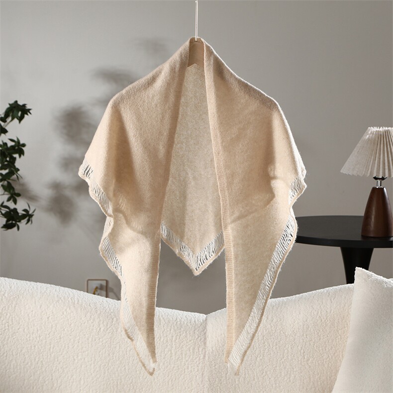 2025年秋季新款百搭女士七针单纱流苏三角巾，披肩，名驰羊绒