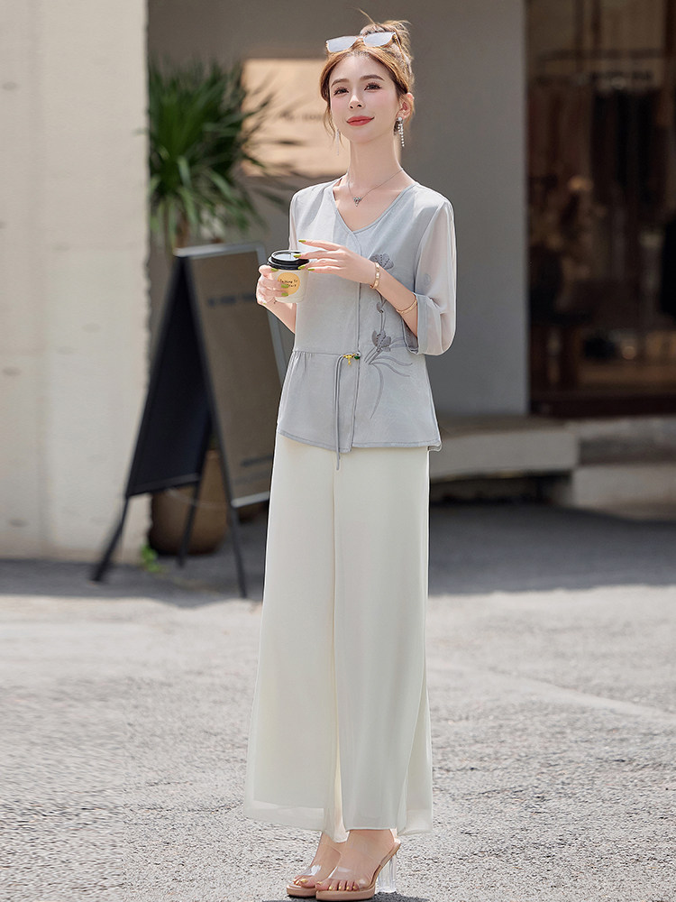 小衫上衣女2025新款女士宽松大码新中式刺绣T恤阔腿裤两件套装夏,女装套装/套裙,妃曼
