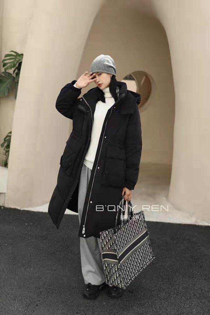 2021长款羽绒服、口袋设计款、超、四个颜色，女装羽绒服，碧沁伊人