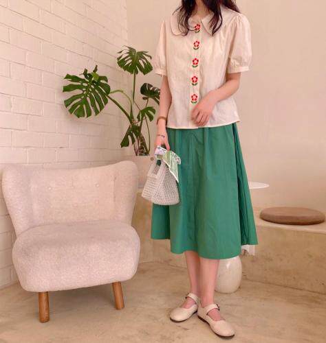 现货刺绣花花小衫，女装，NIY