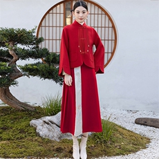 红色套装