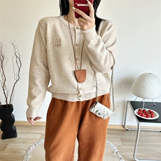 米杏色