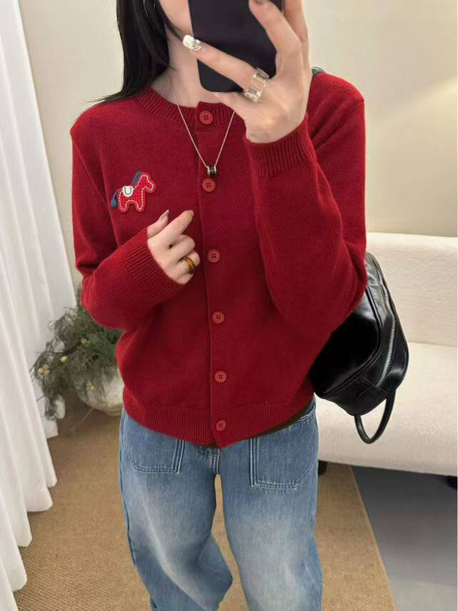 2026年秋季是百搭通勤简约休闲马年刺绣开衫，女装针织衫/毛衣，臻纶羊绒