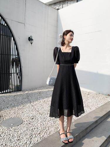 韩版连衣裙，腰节珠珠设计，后背蝴蝶结美，女装连衣裙，贻思茗