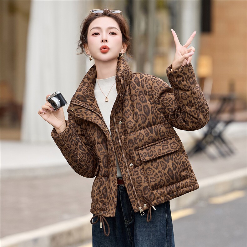 豹纹羽绒服女2025秋冬新款短款小个子韩版显瘦超好看立领加厚外套,女装羽绒服,拾衣