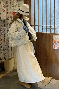 韩版复古碎花短款羽绒服女2025年冬季新款显瘦加厚立领白鸭绒外套图片