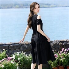 气质连衣裙2026夏季新款收腰显瘦高端时尚减龄遮肚显瘦中长款裙子，女装连衣裙，超越