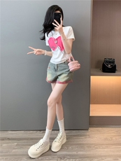 女夏新款韩版时尚休闲套装圆领刺绣蝴蝶结短袖上衣牛仔短裤两件套，女装套装/套裙，江南