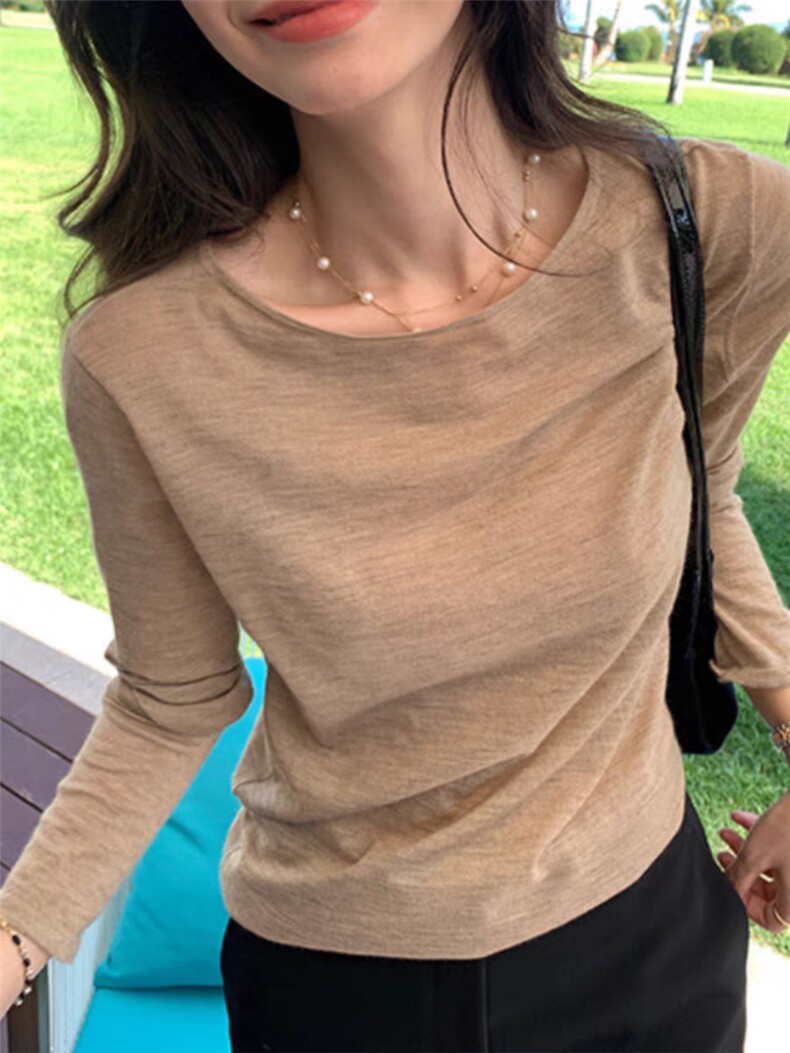 一字领薄款春秋新款精纺羊毛衫女套头针织打底衫设计感毛衣上衣图片