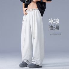 浅灰色