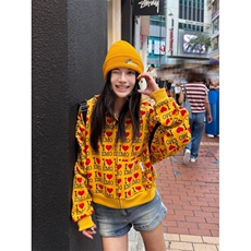 美式复古字母爱心满印黄色连帽卫衣女秋季2026新款设计感短款外套，女装短外套，四季星座505