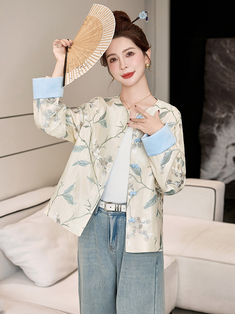 2025春装新款新中式小个子时尚原创设计拼接单排扣短款外套上衣,女装短外套,天丝秀
