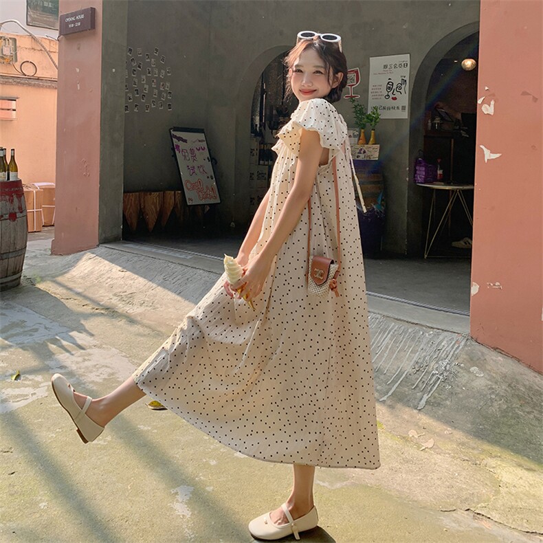 白色波点小飞袖连衣裙女2024夏新款韩版宽松显瘦慵懒风中长款裙子,女装连衣裙,蝶眷