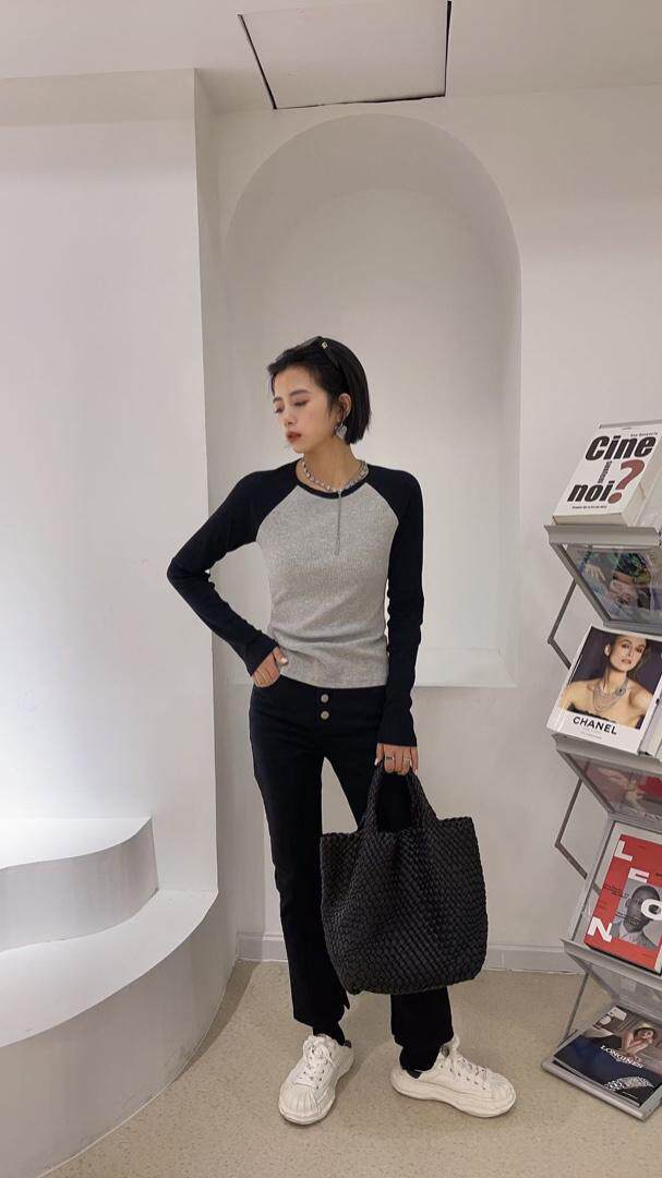 秋季新款拼色长袖T恤打底衫，女装T恤，邱小姐