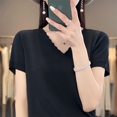 花边V领冰丝针织短袖t恤女2025年夏季新款宽松显瘦打底衫半袖，女装T恤，思牵羊绒
