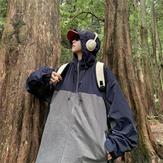藏青色