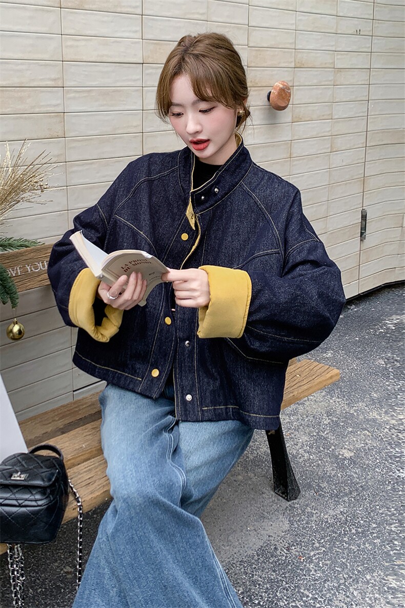 黄色拼接牛仔羽绒服外套女秋冬2025新款派克服短款小个子流行时尚,女装羽绒服,2C210