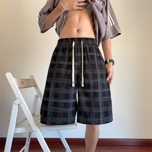 特批P20无差价夏季格子凉感冰丝宽松港风直筒五分短裤男DK5829