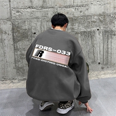 深灰色