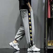 2021春秋款灰墙灰色宽松休闲印花秋季九分裤A061-K708-P50，男装休闲裤，电商A061