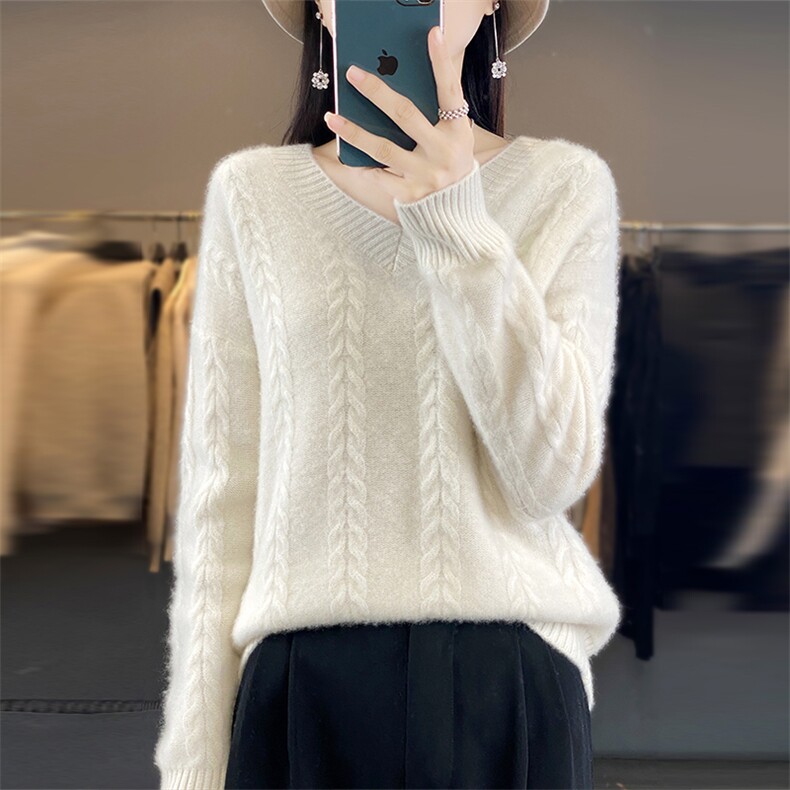 秋冬新款羊毛复古麻花V领宽松显瘦毛衣，女装羊毛衫，米莲尼羊绒