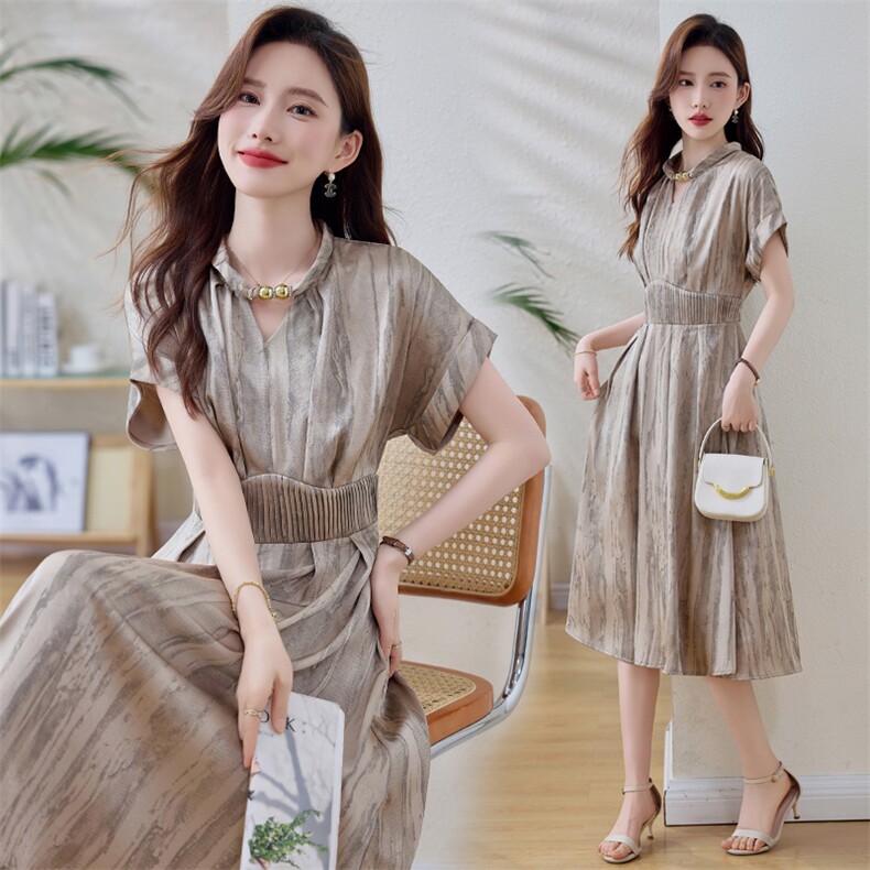 【夏季女装新款】大量现货时尚优雅年轻妈妈中长款连衣裙，女装连衣裙，魅衣本色