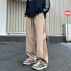 卡其色