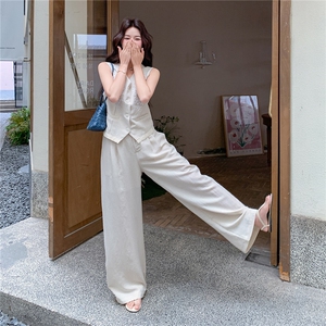 简约老钱风重工刺绣马甲阔腿裤套装女2026夏季显瘦超好看一整套图片