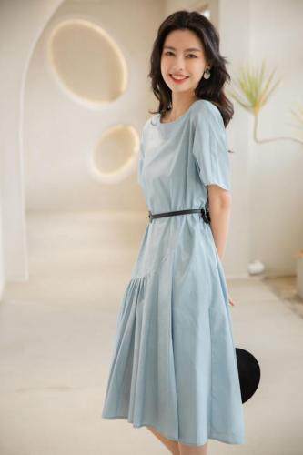 分享以白色收尾??现货现货，女装，千浪依族