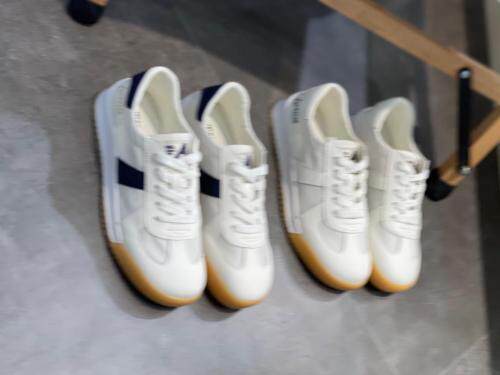 2021新款韩版时尚休闲百搭真皮软底休闲鞋，其它，她他麦