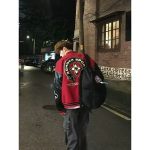 美式高街红色字母刺绣棒球服夹克男女秋冬季百搭重磅情侣外套图片