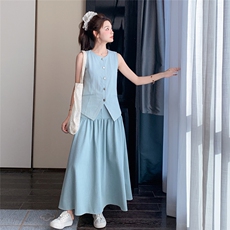 蓝色设计感马甲背心半身裙子套装女2025年夏季新款韩系休闲两件套，女装短外套，2C372