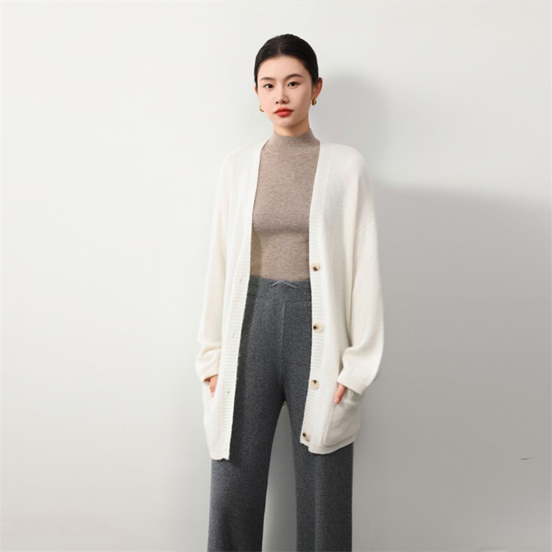 时尚百搭女士羊绒开衫优雅中长款宽松外套舒适保暖高品质羊绒衫图片